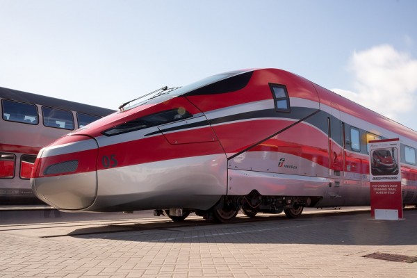 Trenitalia y Air Nostrum encargan sus primeras 23 unidades de trenes AVE por 797 millones de euros
