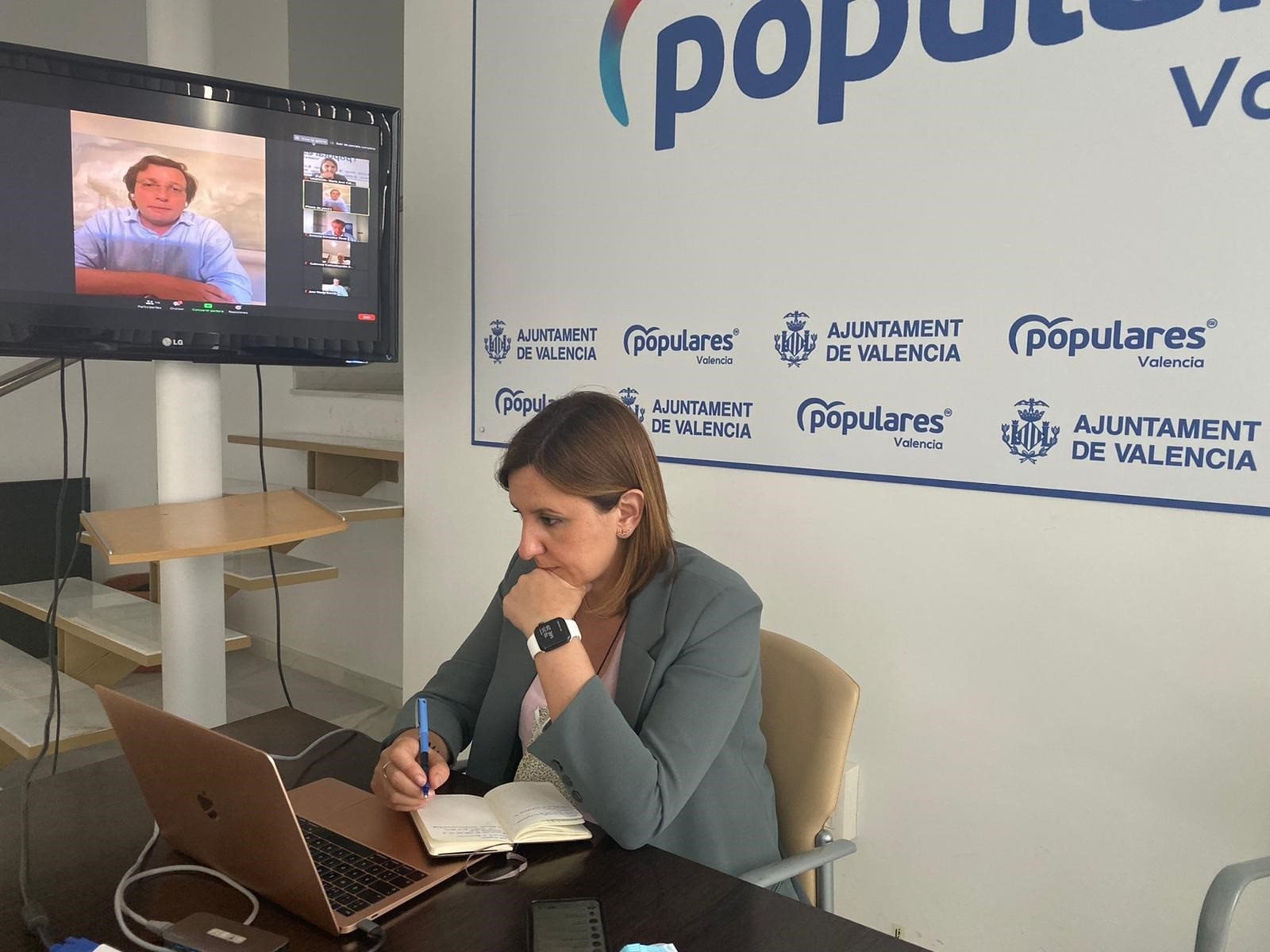 Catalá pide a Ribó que amortice los 32 millones de remanentes porque 