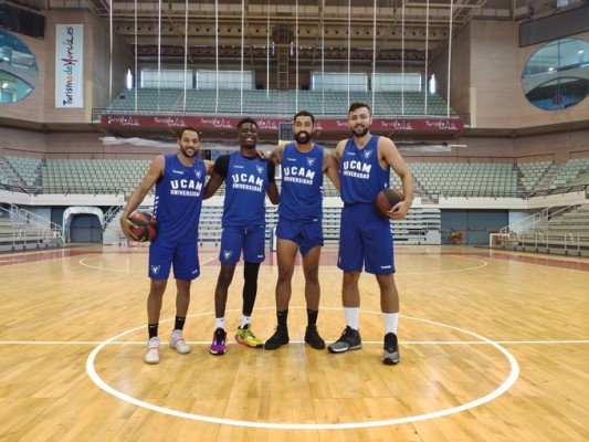 Antetokounmpo, Falk, Corraliza y Seoane harán la pretemporada con el UCAM CB 