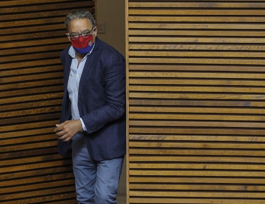 Mata dice a Bonig que 