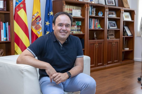 Ya está bien de hablar de familias en el PP; hay que hablar de unidad y de proyecto