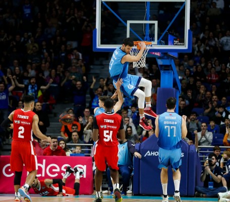 El TAU Castelló sigue apuntalando el equipo con la llegada del ya ex ACB Duje Dukan
