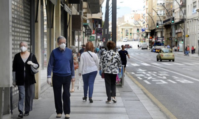Los positivos por coronavirus en la Región alcanzan a 81 personas y los casos activos se acercan al millar