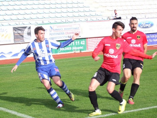 Luismi renueva por un año con el Lorca Deportiva para competir en Segunda B