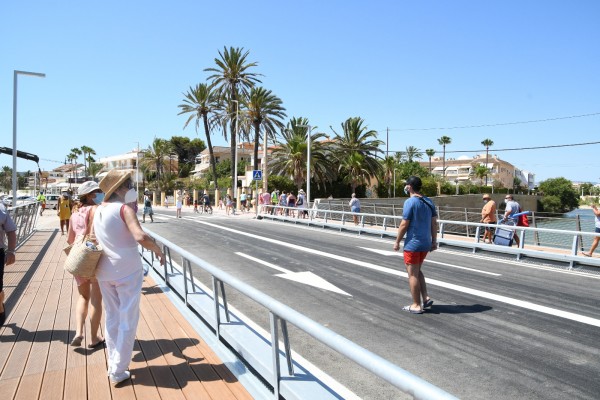 Xàbia reabre el nuevo puente de Triana, que sobrevivió a todos los temporales, de la DANA a Gloria