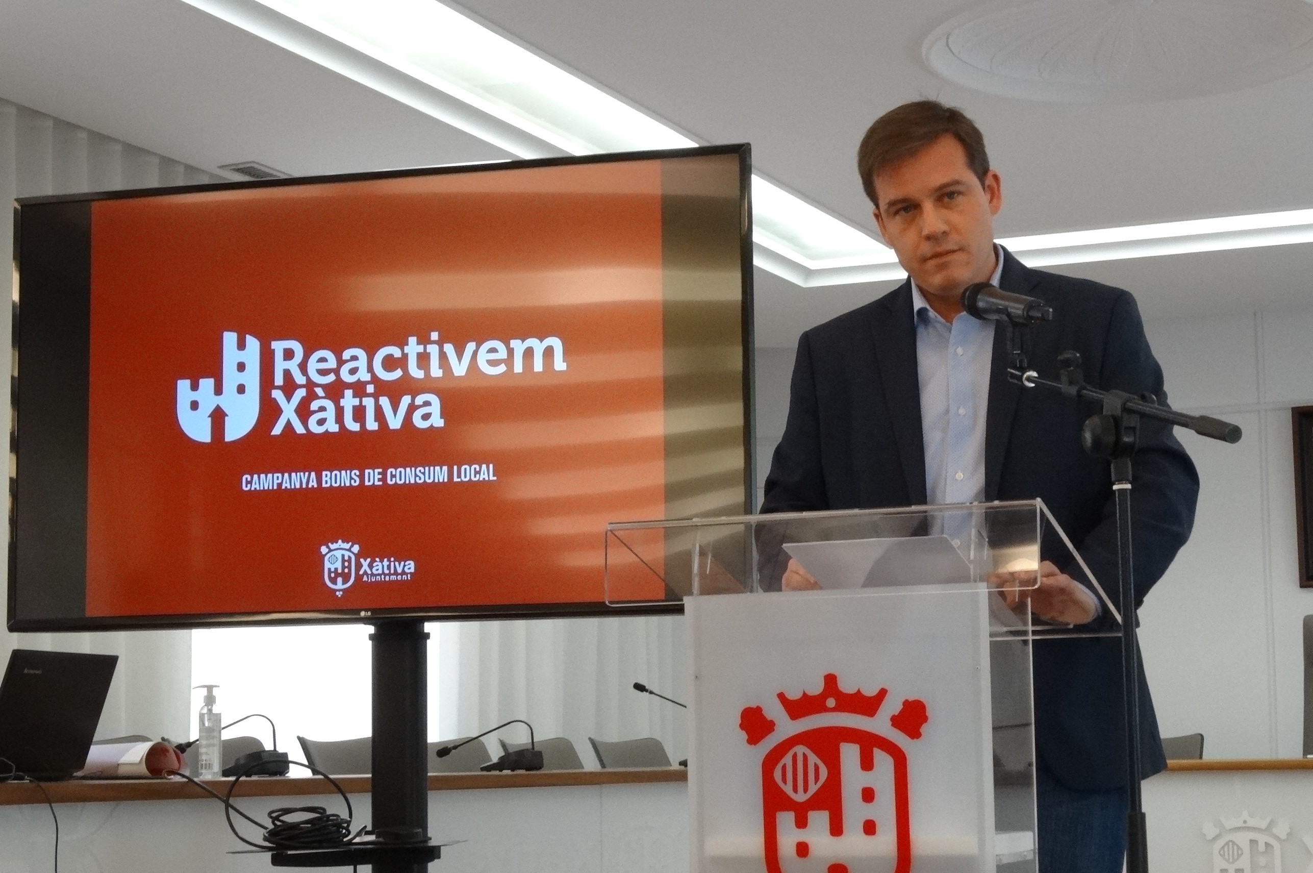 Xàtiva destinará 300.000 euros en ayudas a pymes para la compra de material sanitario