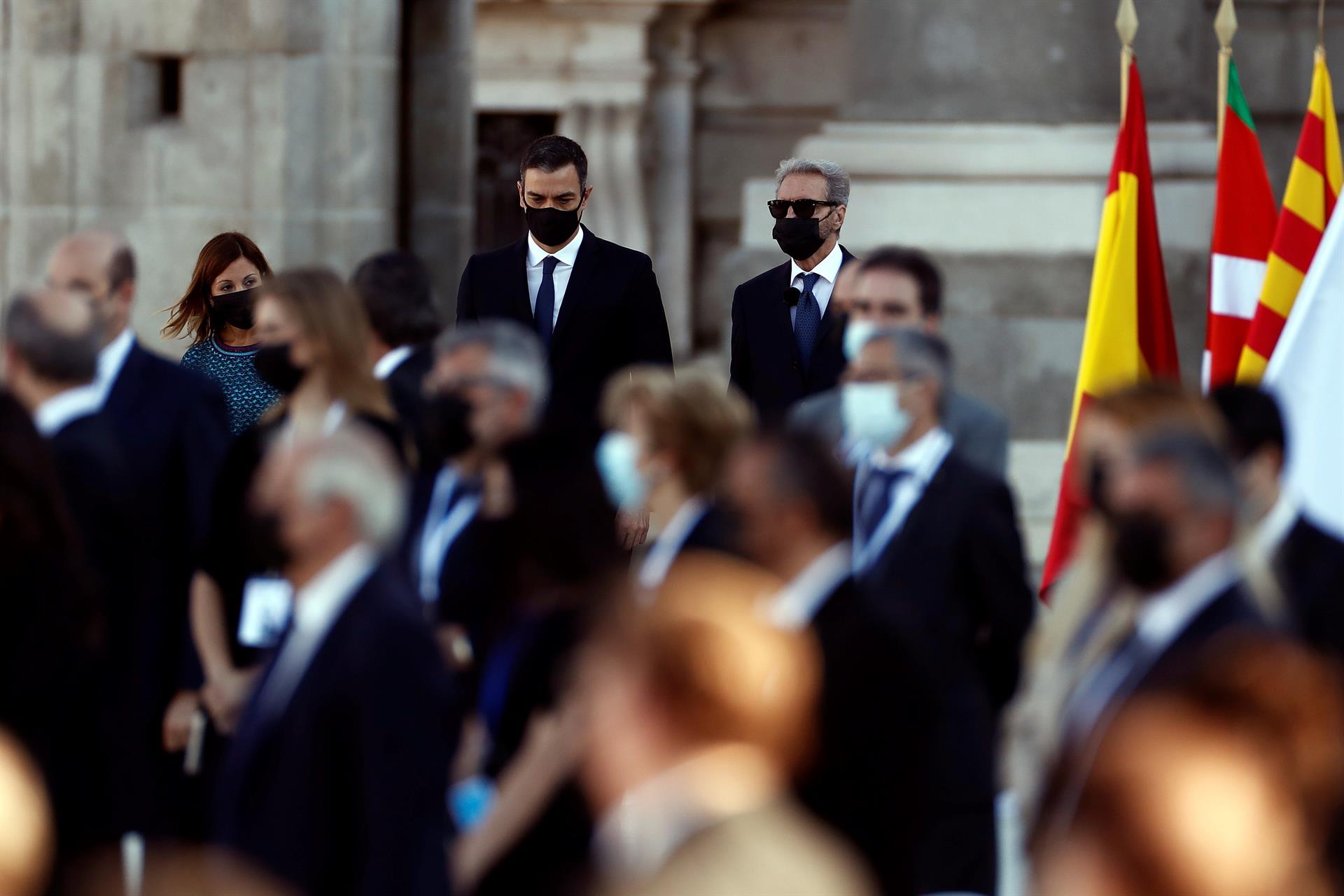  Veinte reputados científicos piden una 
