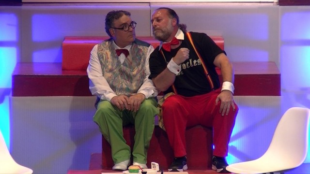 El gol teatral del Efesé: la obra 'Lo que dure este café' le rinde un homenaje en el Parque Torres 