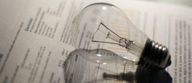  El Gobierno no prevé ampliar la prohibición de cortar luz y gas como tampoco prorrogar el bono social