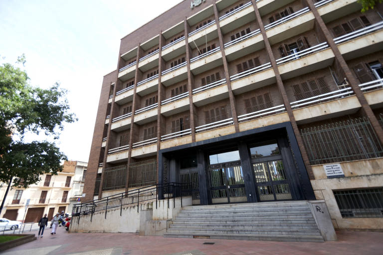 La Generalitat anuncia que asumirá la inversión de 14 millones para rehabilitar el edificio de Borrull
