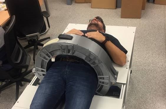 Simulación de uso del dispositivo ProsPET. Foto: CSIC-UPV-IISLAFE - 