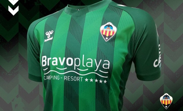 El CD Castellón sustituye el rojo por el verde como color para su segunda equipación