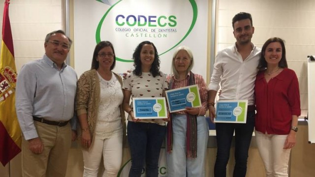 Los dentistas detallan cómo mantener la higiene del cepillo para evitar presencia de covid