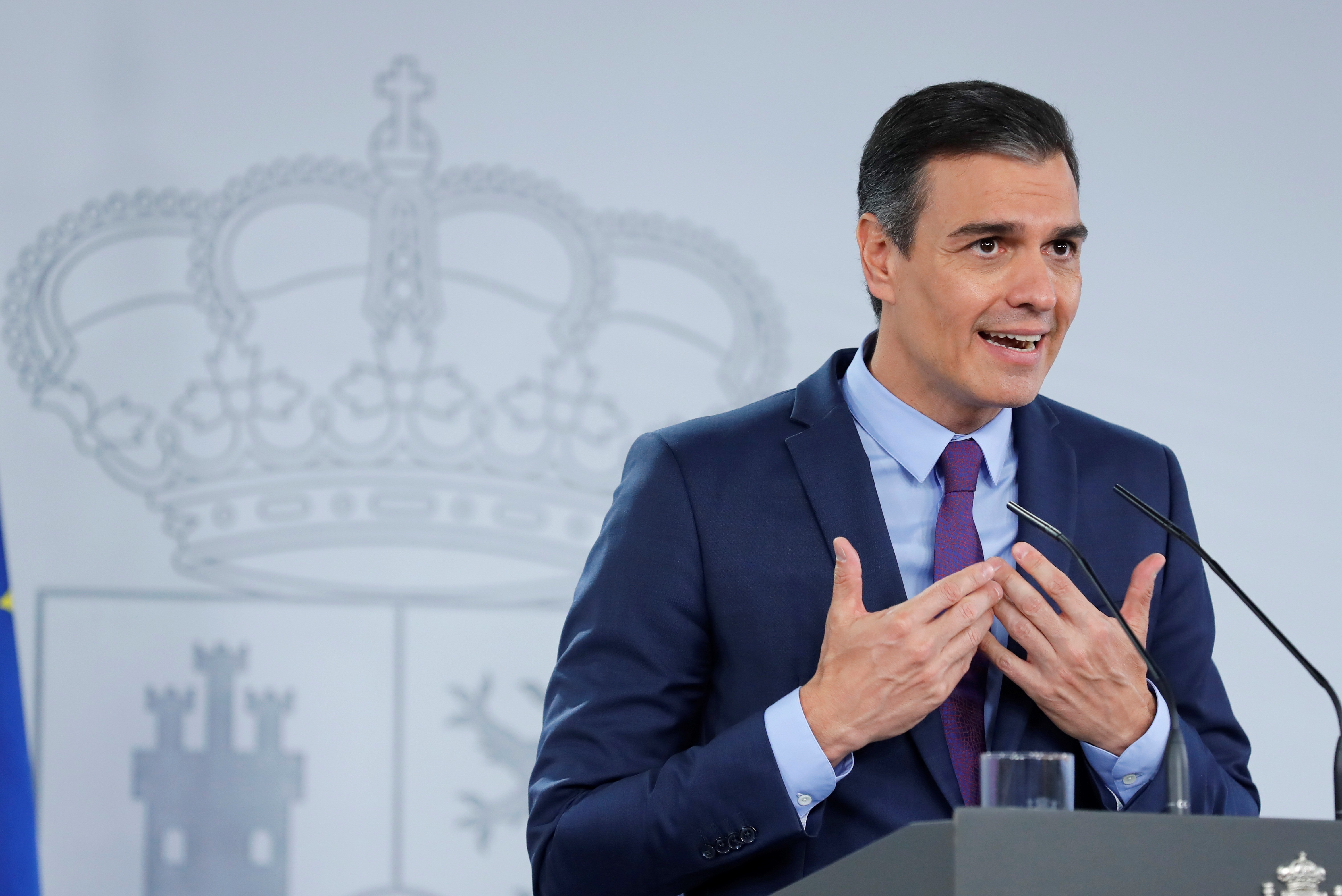 Sánchez anuncia medidas para reactivar la economía española, que superará la crisis en 2023