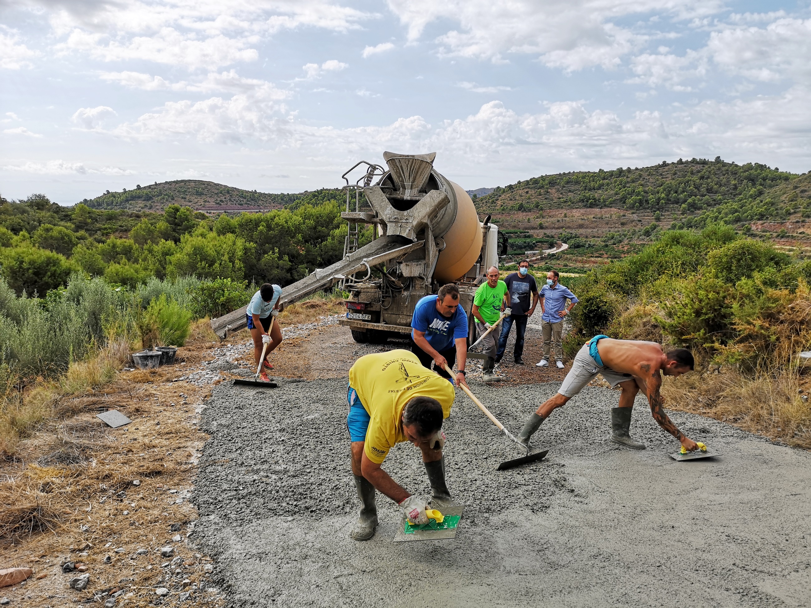 138 personas desempleadas trabajan este verano en la mejora de las zonas rurales en la Vall d'Uixó