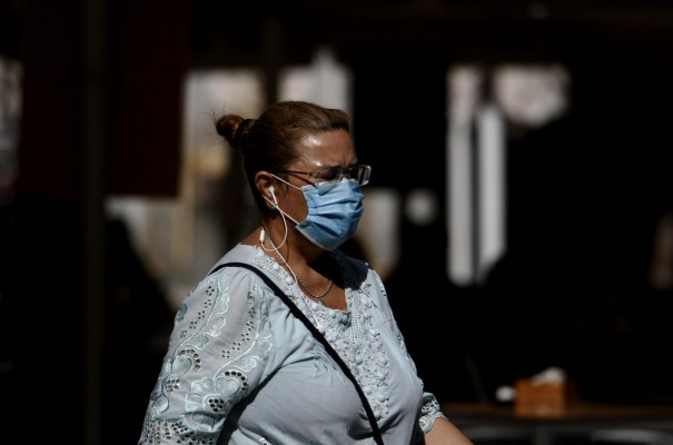 Sanidad registra 968 nuevos casos de covid en España y eleva a 14.516 los contagios en la última semana 