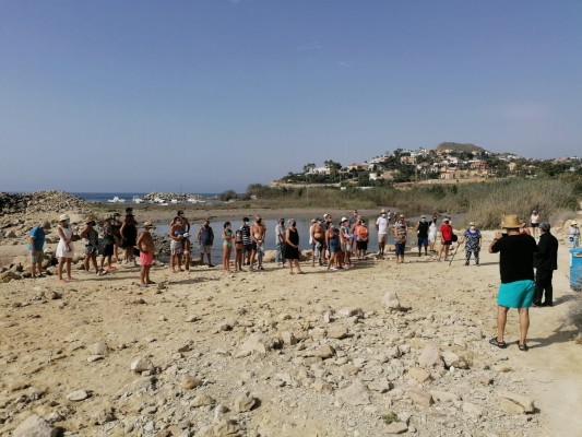 Las fecales de Cala Baeza podrían agravarse con la adhesión de 127 apartamentos a esta depuradora
