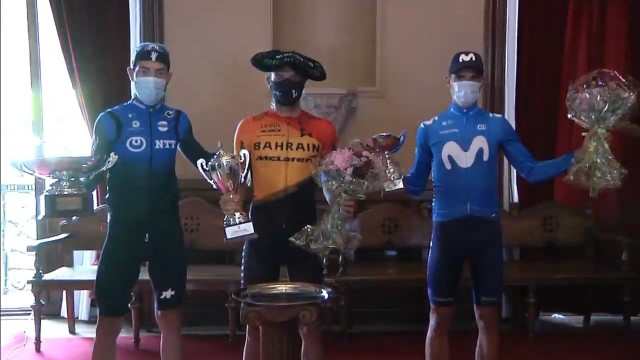 Damiano Caruso (Bahrain McLaren) logra la victoria en el Circuito de Getxo