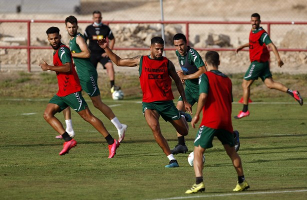 Al vestuario del Elche se le agota la paciencia