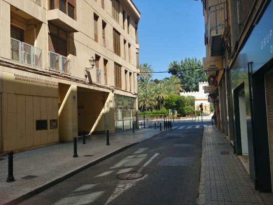 Las otras peatonalizaciones del centro de Elche: plataformas únicas en Conrado y Mare de Déu del Remei