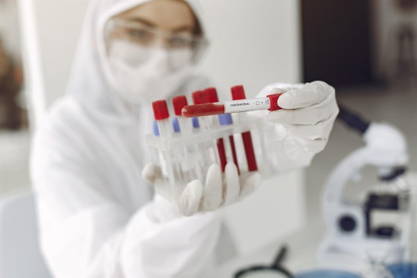  La OMS registra un nuevo récord de casos de coronavirus a nivel mundial con más de 290.000