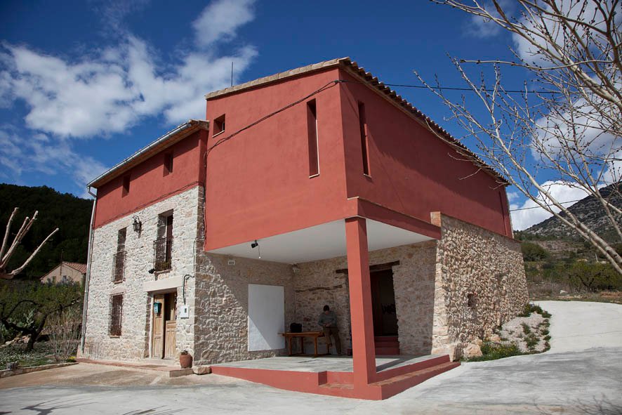 La galería Espai Nivi Collblanc se traslada a València para llevar lo nuevo de Manuel Gamonal  