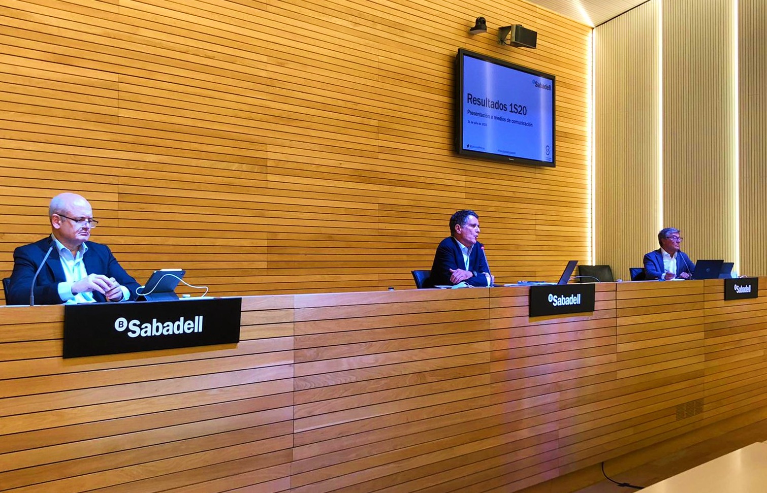 El negocio del Sabadell en la Comunitat crece un 0,5% en plena pandemia hasta 41.703 millones 