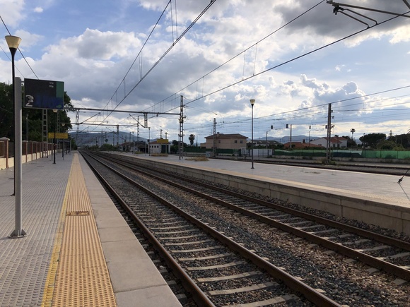 El Gobierno copia y pega una nota de prensa de Renfe para contestar sobre los Regionales a Vinaròs