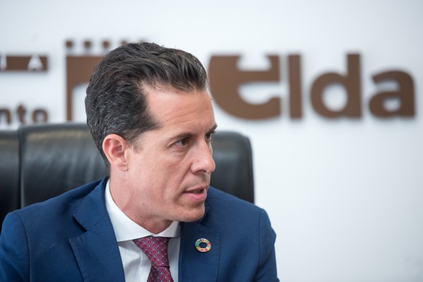 No es cuestión de ser proteccionistas, pero sí debemos reflexionar y apostar por la industria