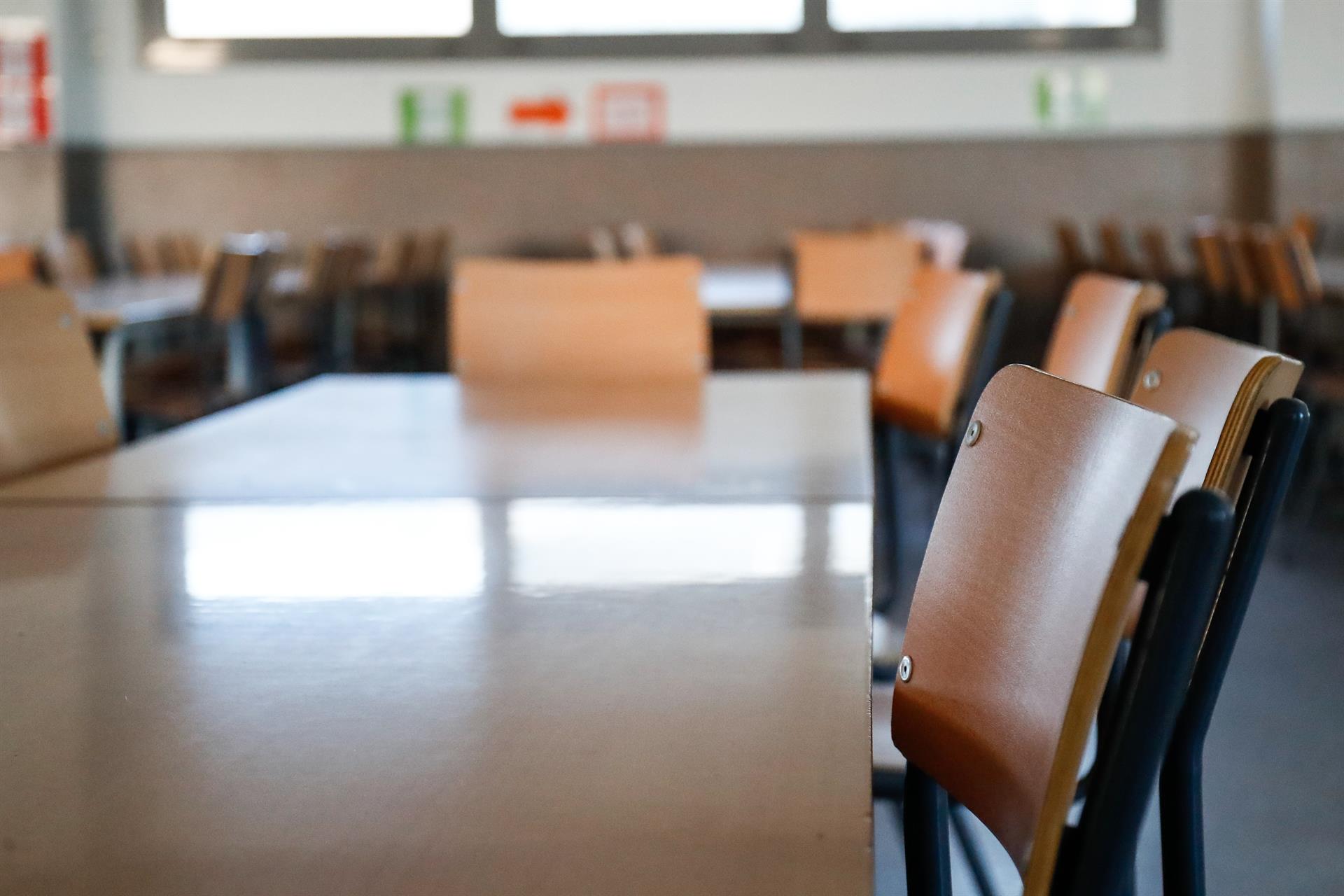 Recreos escalonados y asientos fijos en el transporte, así será el protocolo en los centros