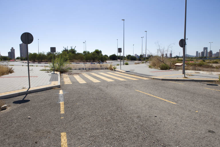 Lugar en el que irá ubicado el centro comercial. Foto: RAFA MOLINA. - 