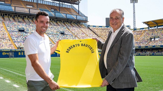 Roberto Bautista lucirá el escudo del Villarreal CF