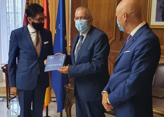 El atasco que no cesa en los juzgados de la Región: 10 meses para un juicio civil, el doble que Asturias