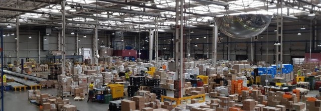 El Grupo Hefame apuesta por el medio ambiente y sustituye 1.800 luminarias por LED 