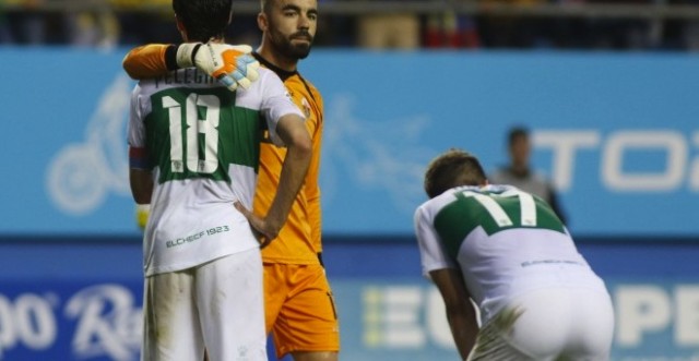 Once jugadores del Elche repiten descenso a Segunda B
