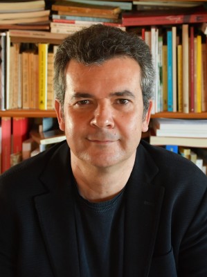 El professor de la Universitat d'Alacant, Joan Borja, guanya el Premi València d'Assaig