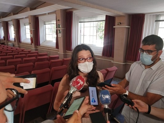 Oltra restringirá las salidas en las residencias de mayores ante la evolución de la pandemia