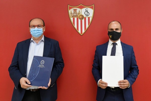 La UCAM acerca su sistema de becas a deportistas a la cantera del Sevilla FC