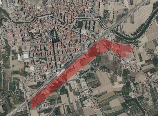 Orihuela quiere ampliar su desarrollo urbano y comercial al otro lado de las vías del tren