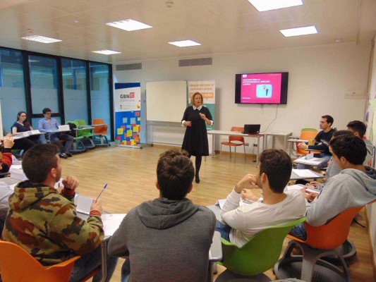 Profesionales y docentes analizarán en Valencia cómo integrar la formación en el crecimiento empresarial