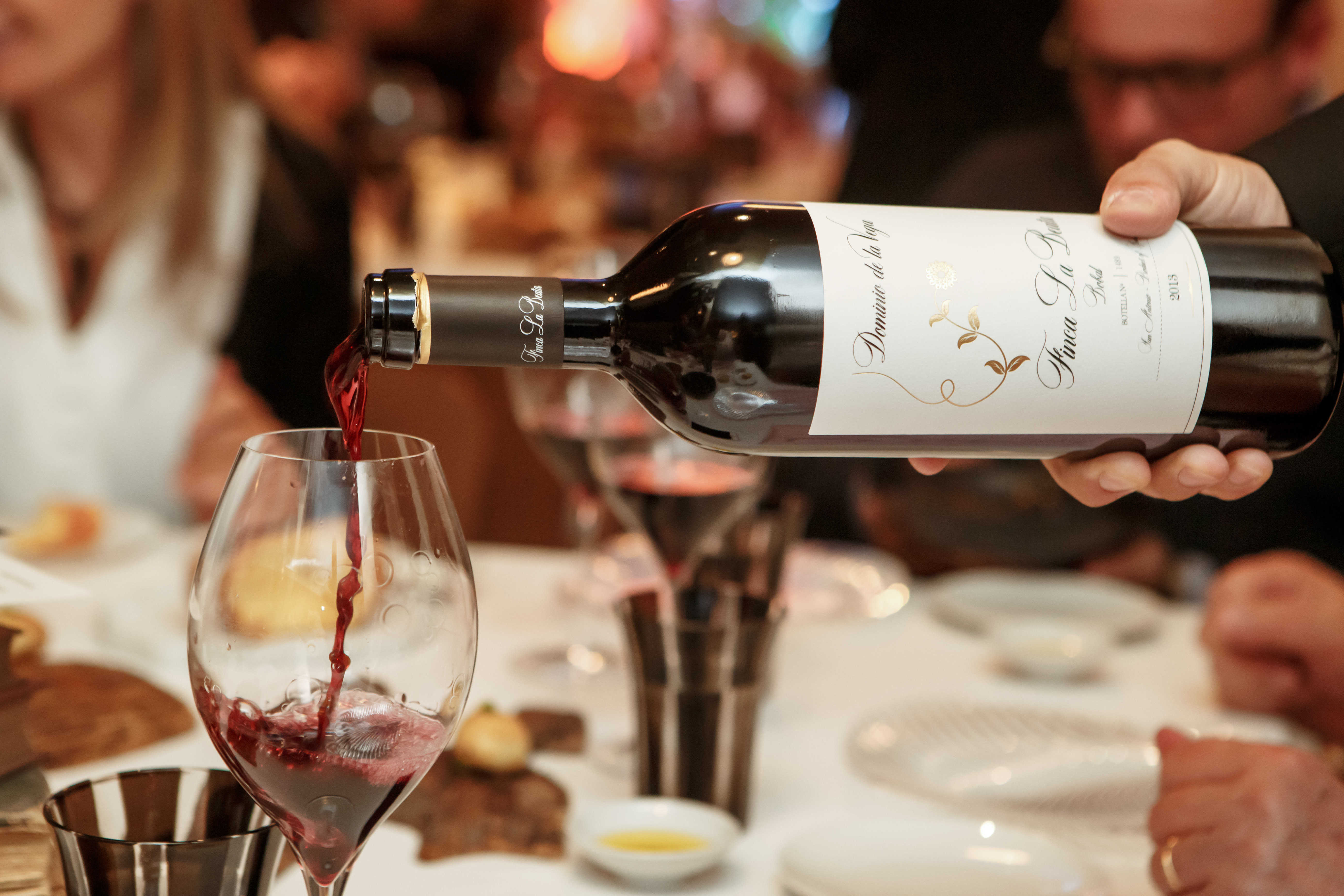 Medalla de platino para Finca La Beata, el vino más oscuro de Dominio de la Vega