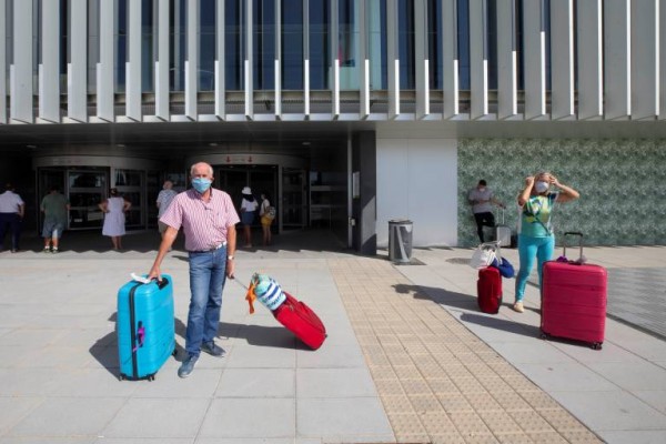 Los hosteleros murcianos, en guardia ante las cancelaciones del turismo británico: 
