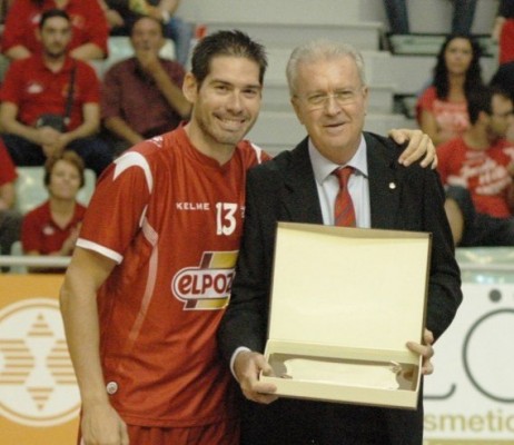 Pedro Orenes, cirujano plástico que presidió ElPozo FS de 2000 a 2008, fallece a los 76 años
