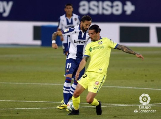 A Bola: Jason Remeseiro, en la lista del Sporting de Portugal