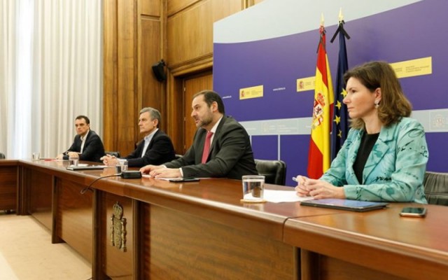 Los transportistas ven el pacto con el Gobierno 
