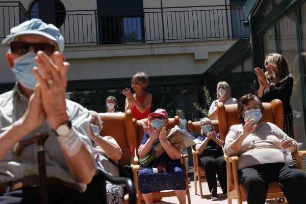 Un estudio revela que los mayores son los que mejor se han enfrentado a la pandemia a nivel emocional

