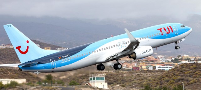 TUI cancela todos sus vuelos de Reino Unido a la España peninsular; a Canarias y Baleares se mantienen