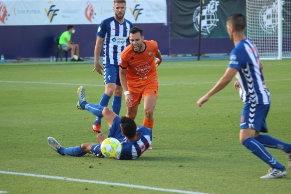El Atzeneta se cruza en el camino del Alcoyano que tendrá que pelear el ascenso en la repesca