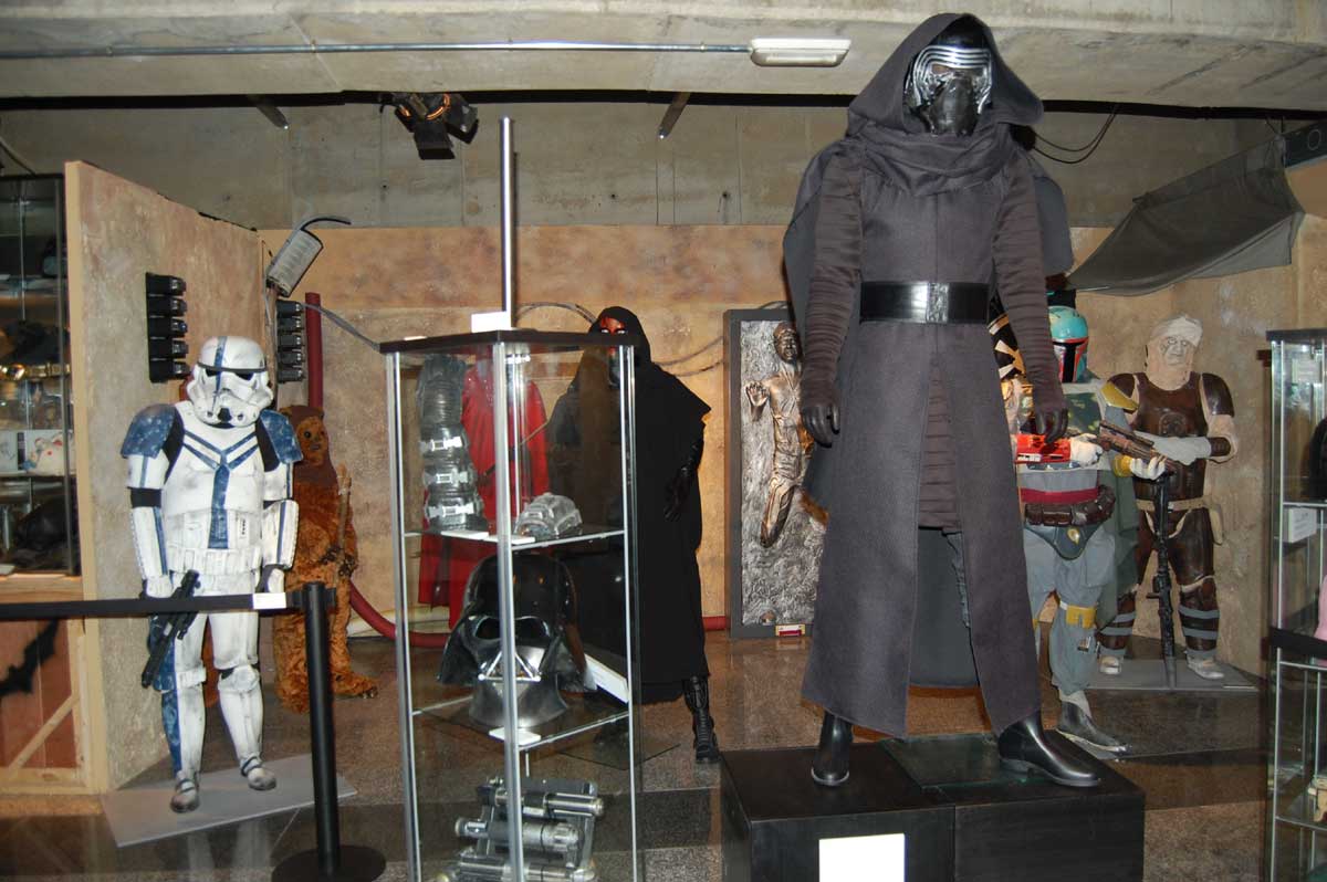 Juego de Tronos desembarca en el metro de Valencia 