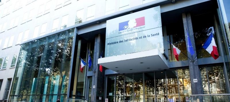 La mitad de la publicidad que ven niños y adolescentes en Francia es de comida poco saludable